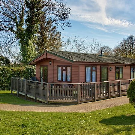 Old Mill Holiday Park 赖德 外观 照片
